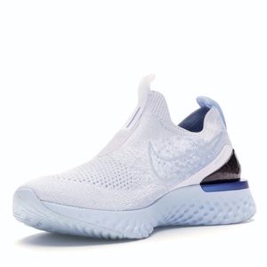 Nike women’s epic react sneakers - size9